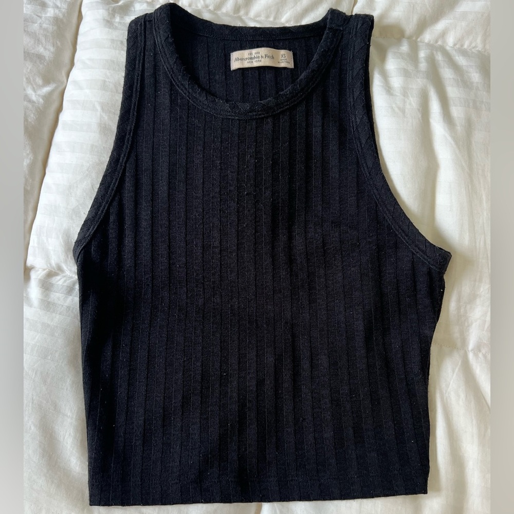 Abercrombie & Fitch ripped crop tank